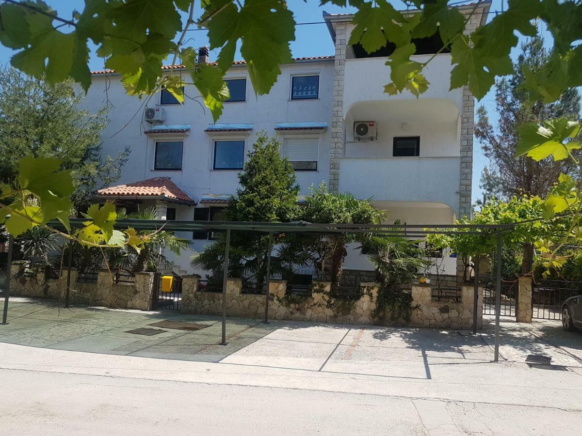 Casa Nostra II Apartment Funtana Exterior photo